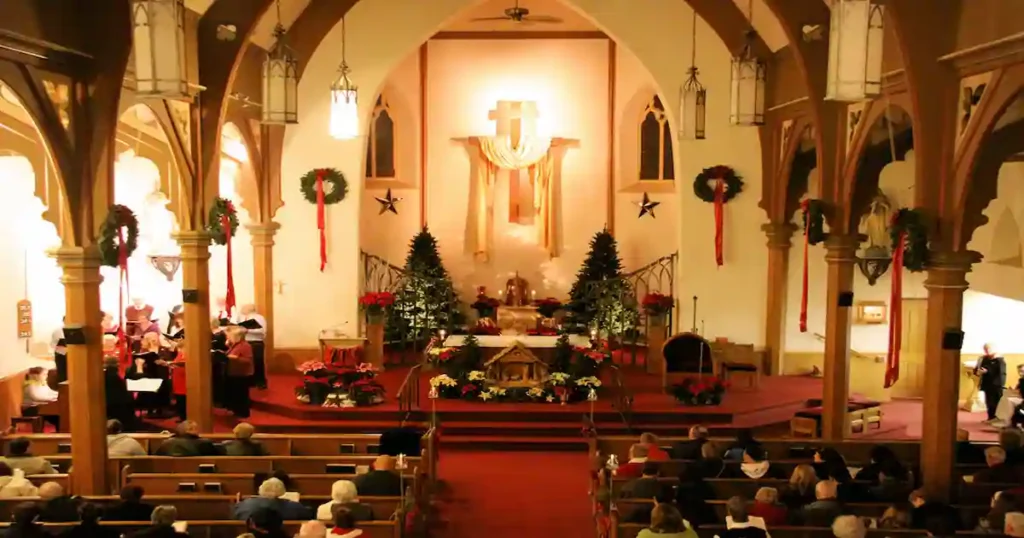 estadounidenses en la iglesia en Navidad