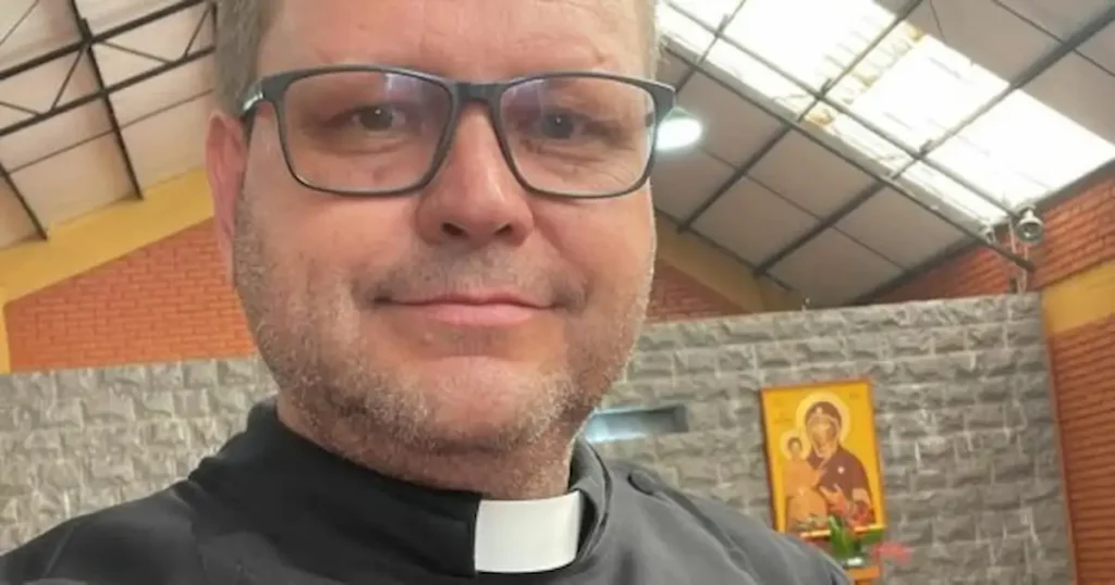 Igreja Anglicana ordena seu primeiro sacerdote gay no Brasil