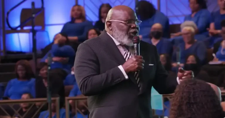 TD Jakes niega agresiones sexuales y acusa ser extorsionado