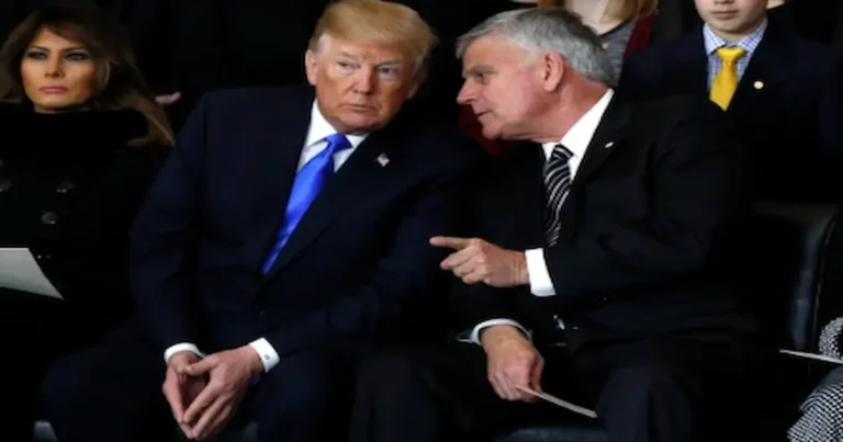 Franklin Graham, hijo del difunto evangelista Billy Graham, ha hablado recientemente sobre una carta que envió al presidente Donald Trump el año pasado, instándole...