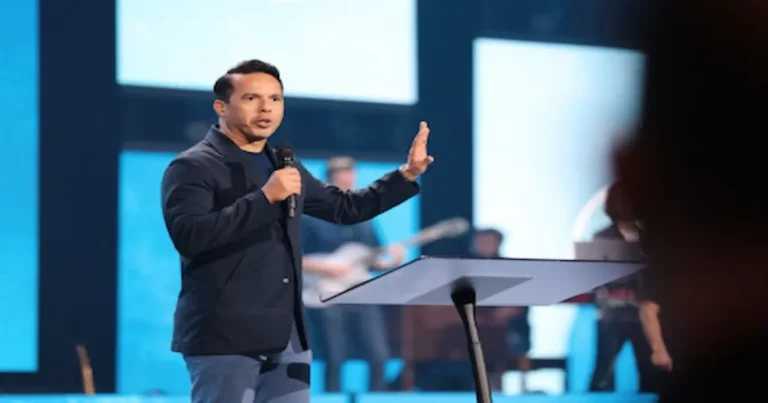 El pastor Samuel Rodríguez, líder de la Asociación Nacional de Hispanos Cristianos en Estados Unidos, ofreció un discurso apasionado...