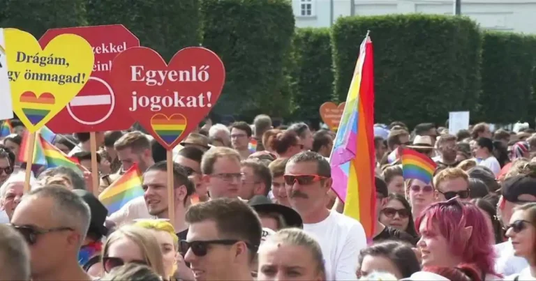 Foto de la marcha del orgullo LGBT en Hungría