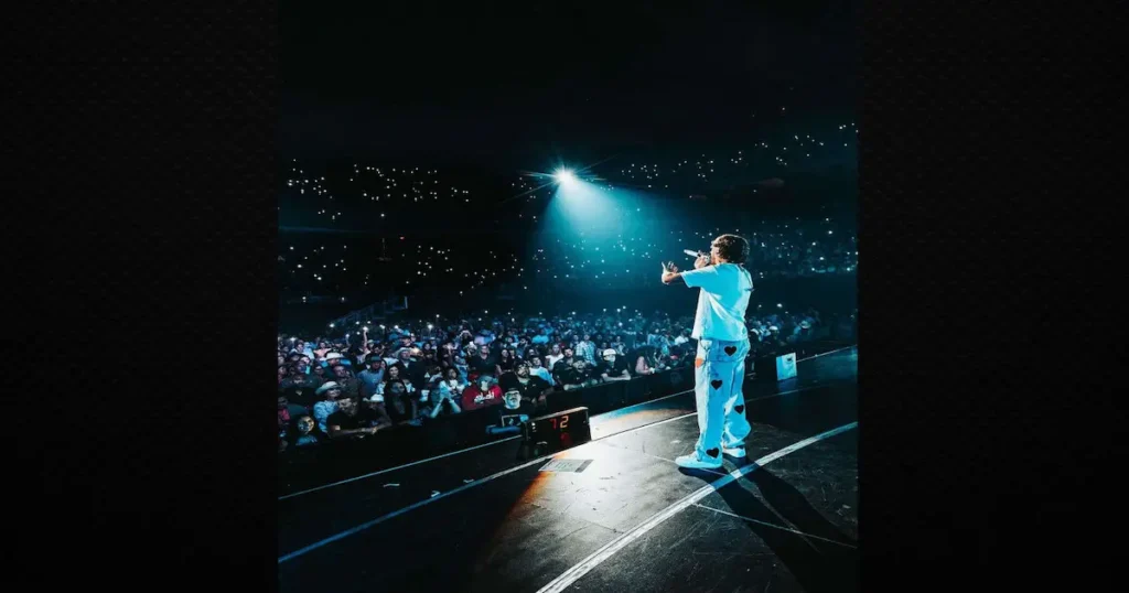 Bailey Zimmerman, la joven sensación de TikTok y estrella en ascenso de la música country, dejó una huella imborrable en el Festival