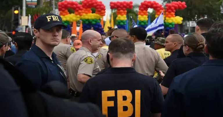FBI prohíbe celebrar el mes del orgullo en horario laboral
