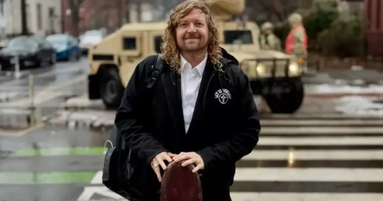 Sean Feucht, conocido líder de alabanza y activista cristiano, ha sido acusado de mala conducta financiera, espiritual y moral...