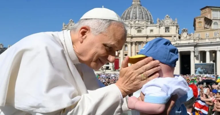 El papa León XIV ha presidido este VII domingo de Pascua la Misa del Jubileo de las Familias, los Niños, los Abuelos...