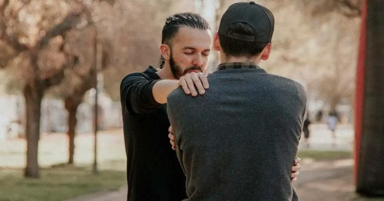 un estudio revela que los cristianos casi nunca le ha hablando de jesus a otra persona