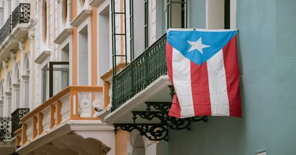 Puerto Rico prohíbe cirugías de cambio de sexo para menores