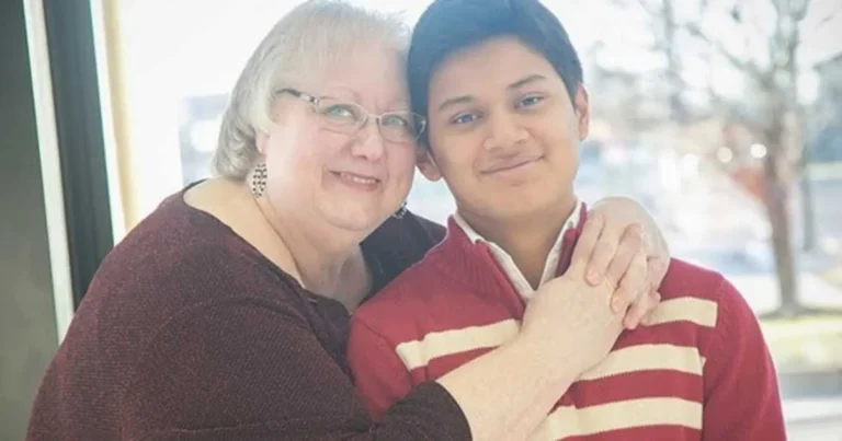 Foto del adolescente John Smith