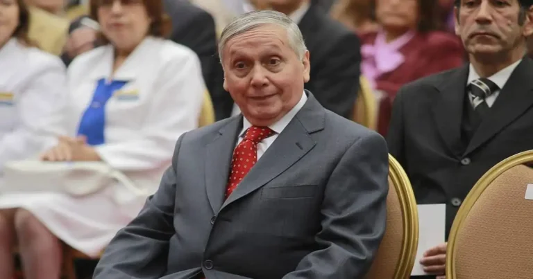 Exobispo se niega devolver casa de lujo tras ser destituido