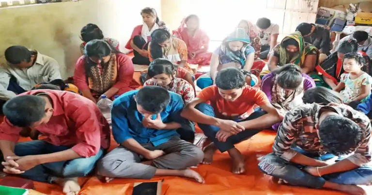 los cristianos en la india estan siendo expulsados de sus casas por no negar a jesus