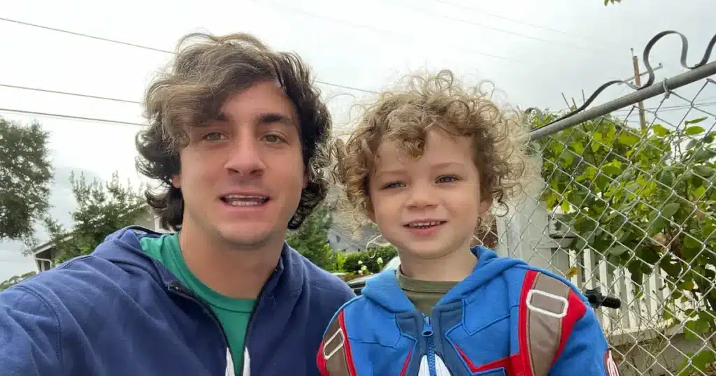 Harrison Tinsley, un padre californiano, logró obtener la custodia legal y física total de su hijo Sawyer, de cuatro años,