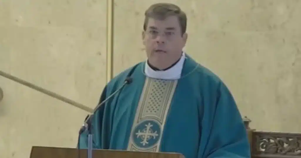 Sacerdote Robert Sullivan