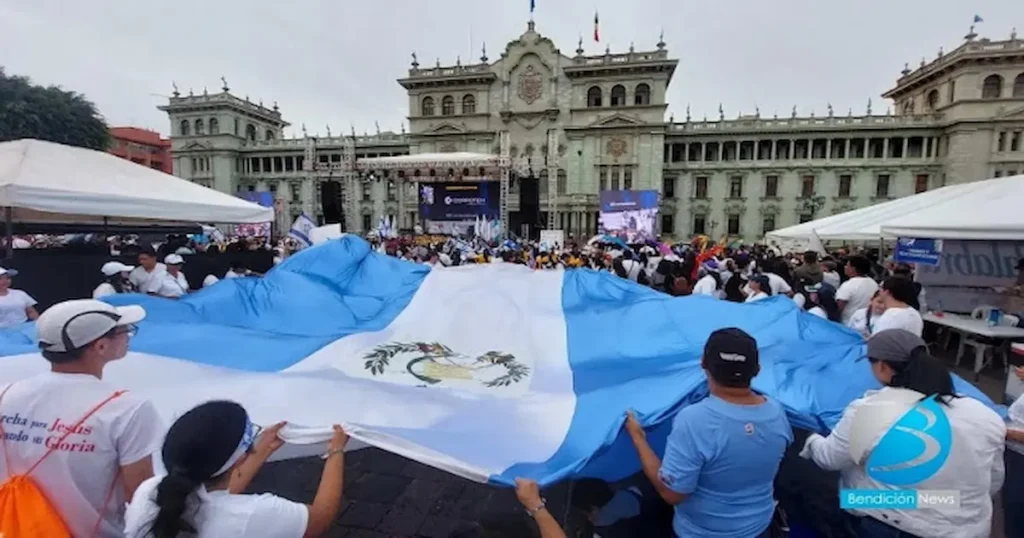 Miles de creyentes cristianos se preparan para tomar las calles del centro histórico capitalino el próximo 27 de septiembre, en la tercera edición consecutiva de la Marcha por Jesús,