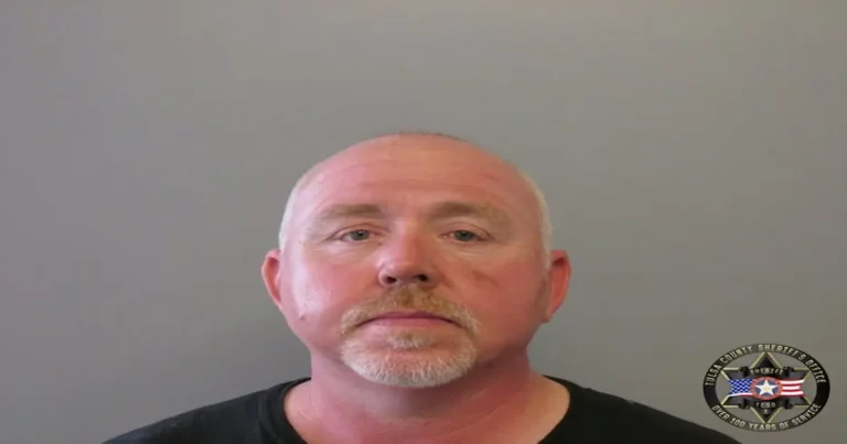 Iglesia denuncia ex-trabajador por espiar vestuario de niñas