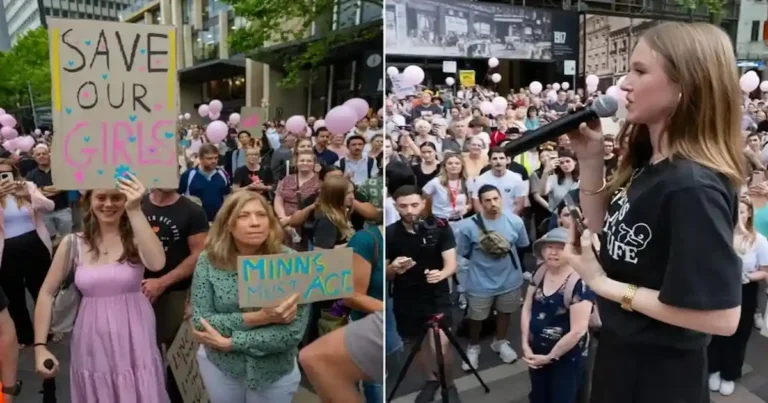 Foto de australianos manifestando en contra del aborto