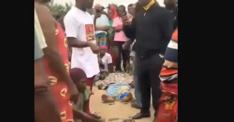 Cadáveres de cristianos asesinados en la aldea de Sarkin Noma, estado de Nasarawa