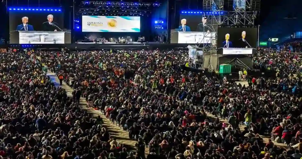 Franklin Graham convocó 70,000 personas en Argentina