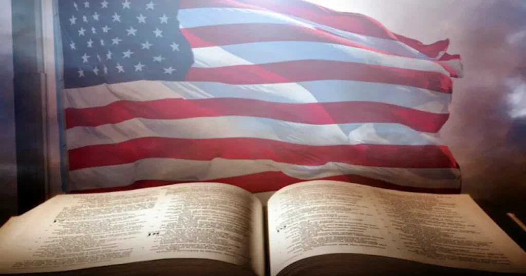 Los datos también destacan que quienes leen la Biblia presentan mayores niveles de esperanza y bienestar. Y aunque el número de personas sin afiliación