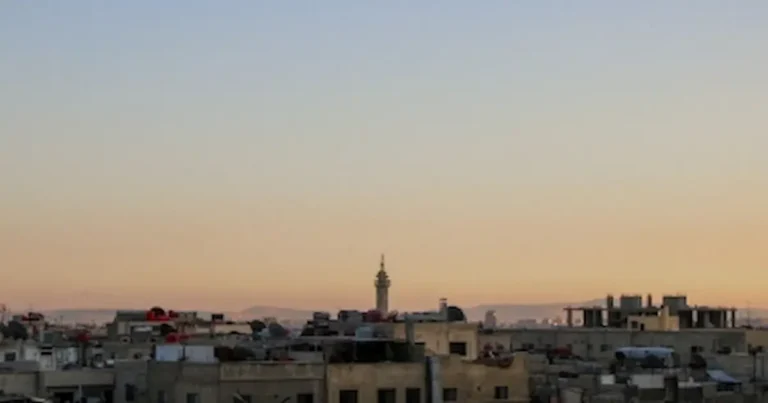 “dedicación a la paz y la reconciliación”, alertó que la iglesia en Siria está “muriendo” debido a la prolongada crisis política