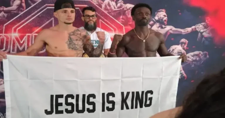 Los luchadores Kody Cook (24 años) y Ginseng Du Jour (45) se enfrentaron en la categoría Peso Gallo durante