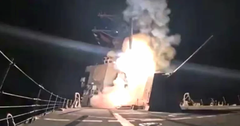 Foto de explosión en medio del ataque de EE. UU. a grupos terroristas en Nigeria