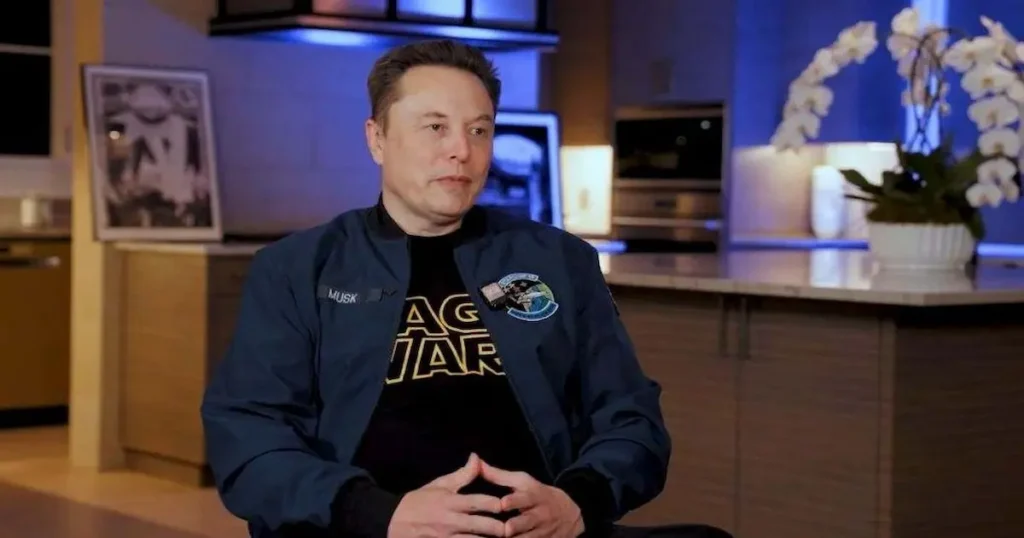 Elon Musk volvió a sorprender a su audiencia al expresar abiertamente su convicción de que el universo no pudo surgir por sí mismo y que debe existir un Creador