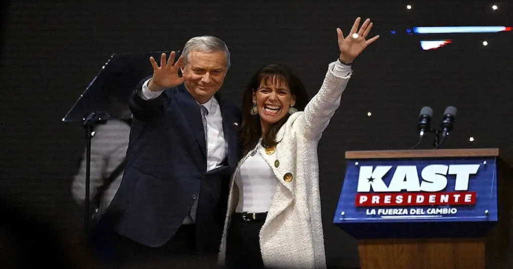 En su primer discurso Kast proclama Dios, patria y familia Chile