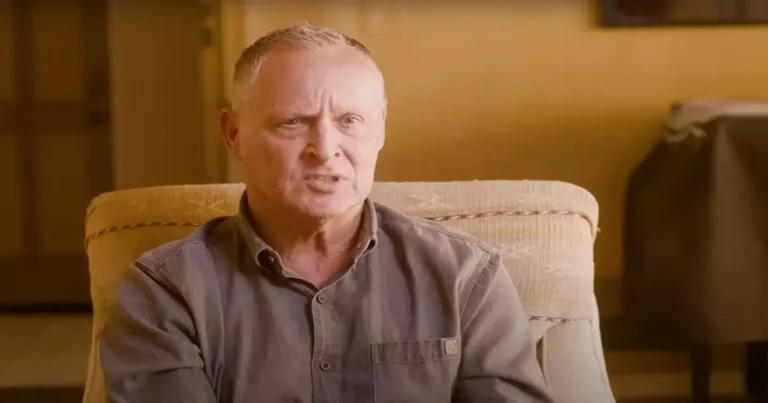 En entrevista con el podcast No Longer Nomads, McKinsey relató un momento extraordinario previo a la cirugía: "Antes de que me pusieran la máscara, miré a mi derecha y Jesús