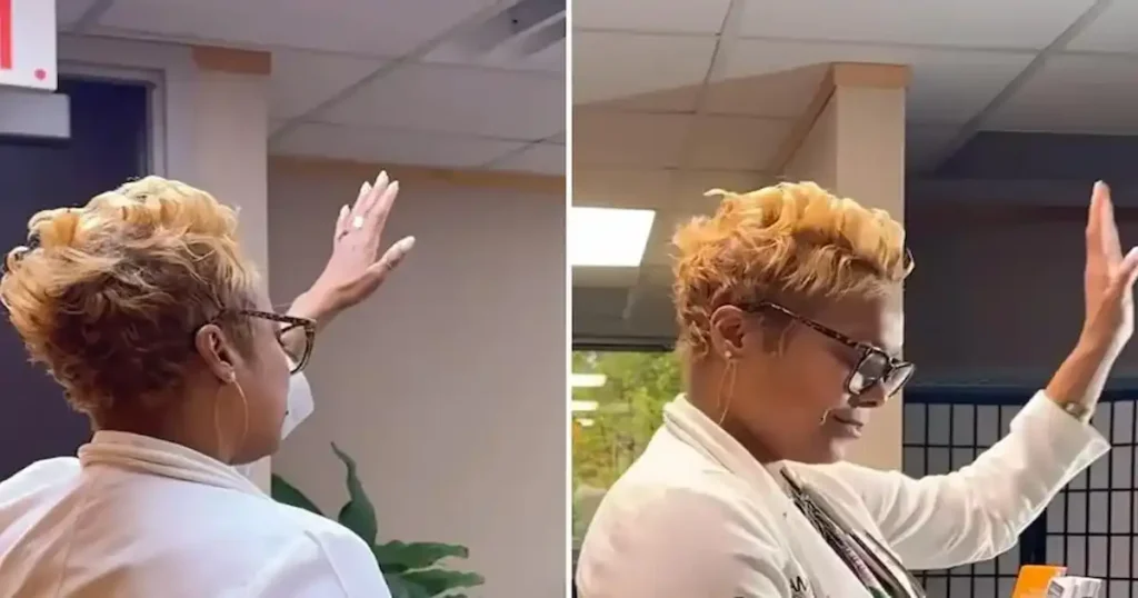 Médica ora en su consultorio antes de que lleguen los pacientes