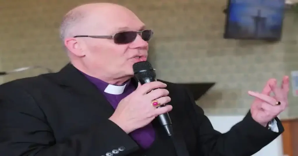 Pastor dice que usa sus antiguas habilidades del tráfico para ayudar