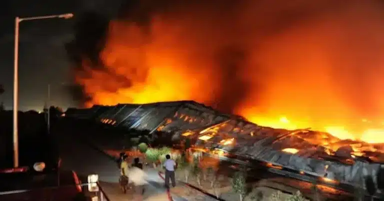 Incendio en India