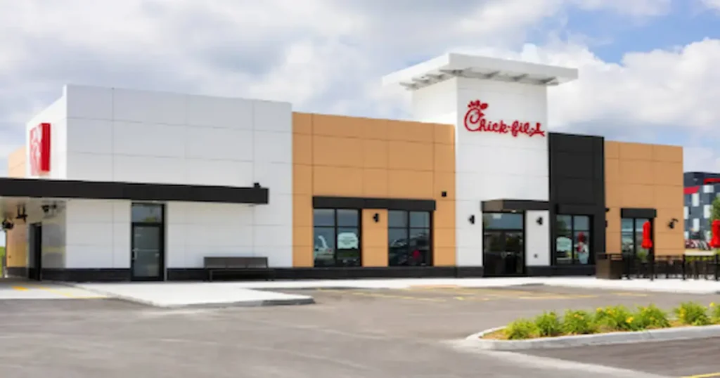 Chick-fil-A, la reconocida cadena de comida rápida fundada por el empresario cristiano bautista S. Truett Cathy, anunció la celebración