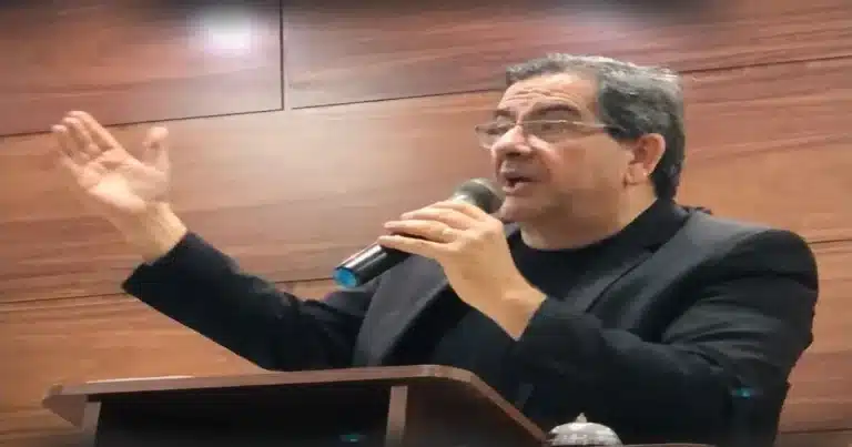 Durante un reciente sermón, el pastor brasileño Jander Magalhães reflexionó sobre la misión que Dios encomendó al profeta Jonás y utilizó