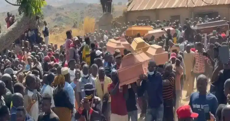 Una nueva ofensiva yihadista ha sembrado el terror en el noreste de Nigeria, donde militantes del Estado Islámico en África Occidental (ISWAP)