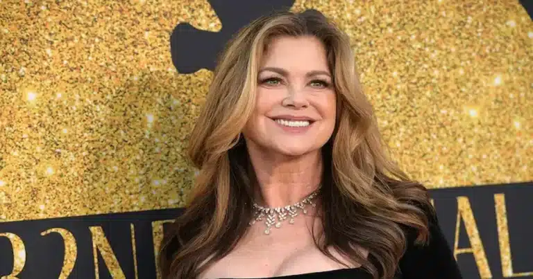 Criada con creencias en Dios, pero sin una relación personal con Él, la modelo explicó que el proceso comenzó a gestarse