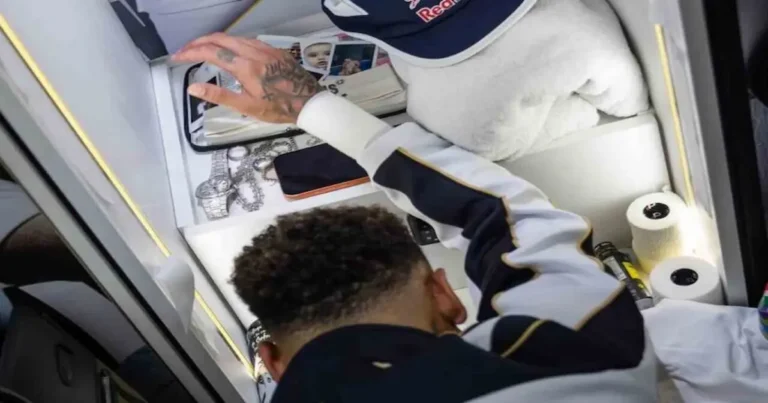 El futbolista brasileño Neymar volvió a captar la atención pública, esta vez fuera de las canchas, tras compartir una imagen con un fuerte