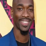 El comediante y actor Jay Pharoah compartió recientemente un emotivo testimonio sobre su vida espiritual y cómo su relación con Dios ha transformado