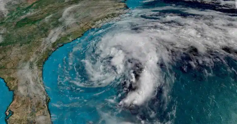 La tormenta tropical Arthur se convirtió este miércoles en el primer sistema con nombre de la temporada de huracanes del Atlántico 2026,