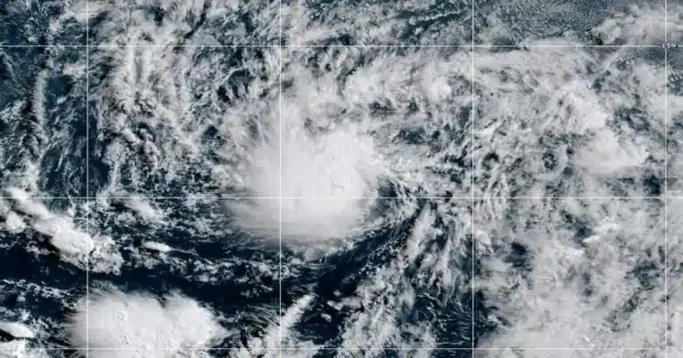 El miércoles, el Centro Nacional de Huracanes (NHC, por sus siglas en inglés) confirmó la formación de la tormenta tropical Amanda,