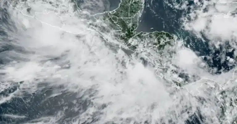 La tormenta tropical Cristina se formó este lunes en el océano Pacífico, frente a las costas de Nicaragua, elevando las alertas meteorológicas