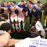 La selección de Estados Unidos protagonizó un momento de fe y gratitud luego de su contundente victoria por 4-1 sobre Paraguay en su debut en el Mundial 2026.