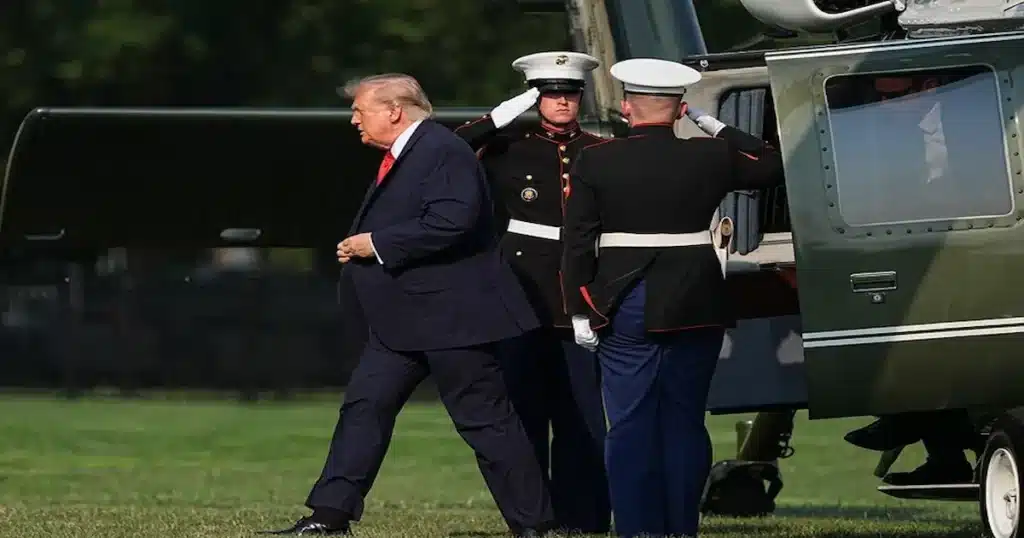 Upham, quien fue dado de baja por motivos médicos en mayo de 2025, difundió un video de casi siete minutos en la red social X, donde aseguró que había llegado a la conclusión de que Trump
