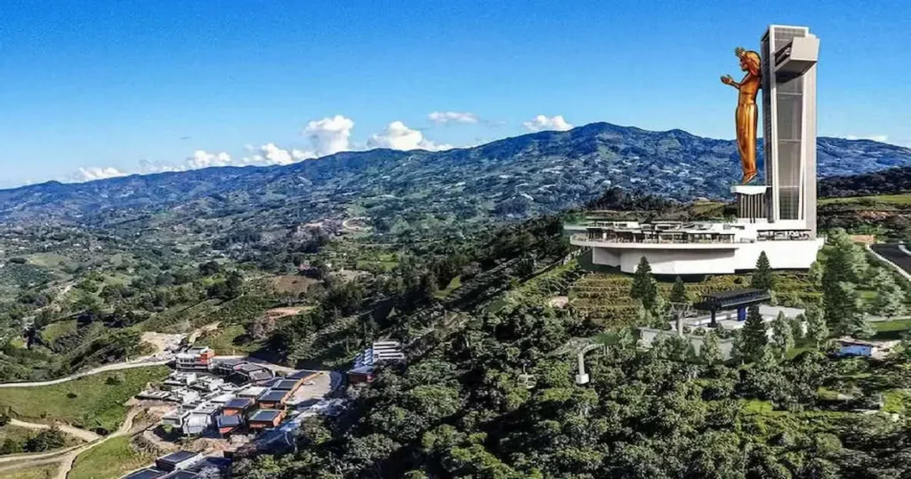 Colombia dio inicio a la construcción de una monumental estatua de Jesucristo que, una vez finalizada, promete convertirse en la más alta del mundo.