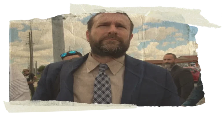 El pastor Steven Anderson, líder de la Faithful Word Baptist Church, volvió a generar controversia tras pronunciar un sermón