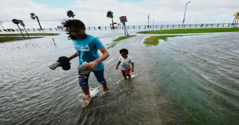 La tormenta tropical Bertha tocó tierra este miércoles en el estado de Luisiana, generando condiciones adversas en gran parte de la costa del golfo de México