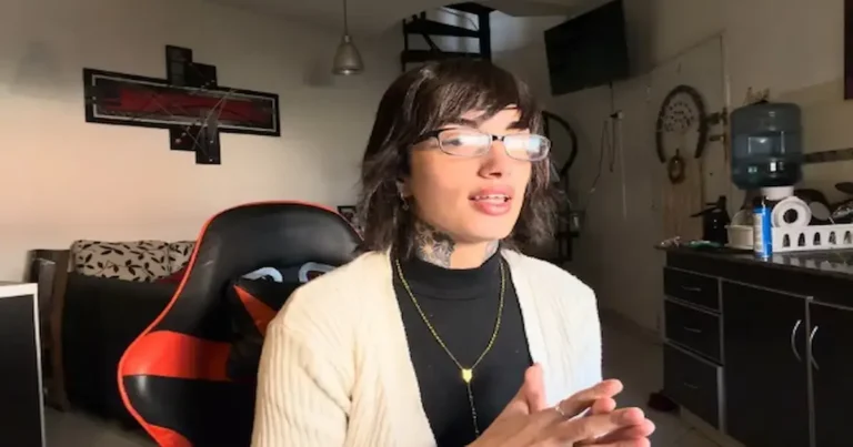 Una creadora de contenido para adultos conocida en redes sociales como “Tía Nati”, identificada como Natalia Cabrera,